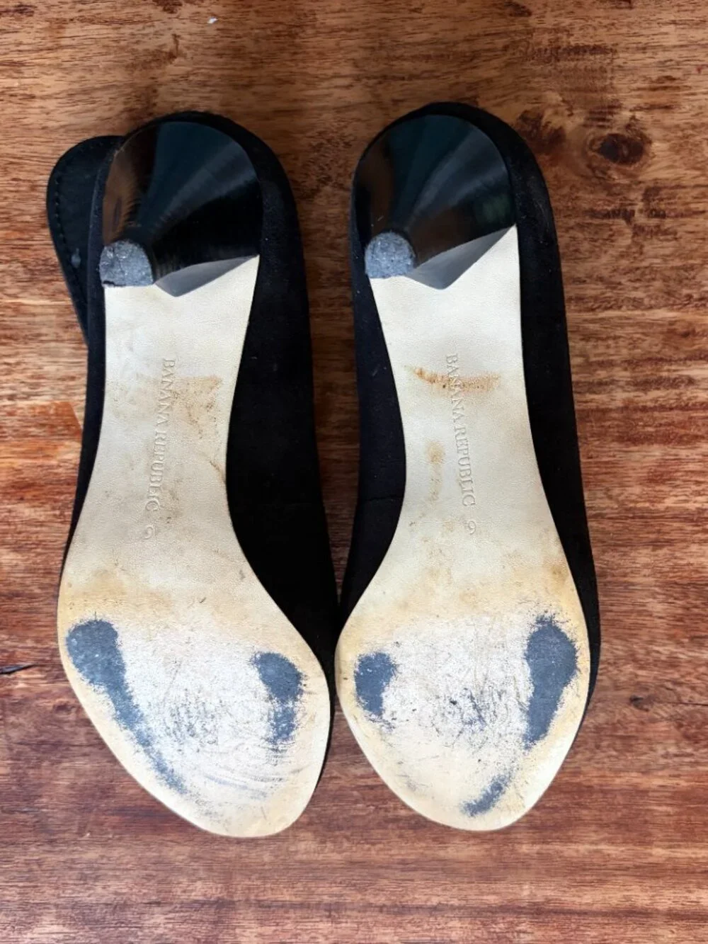 BANANA REPUBLIC Vintage Black Suede 